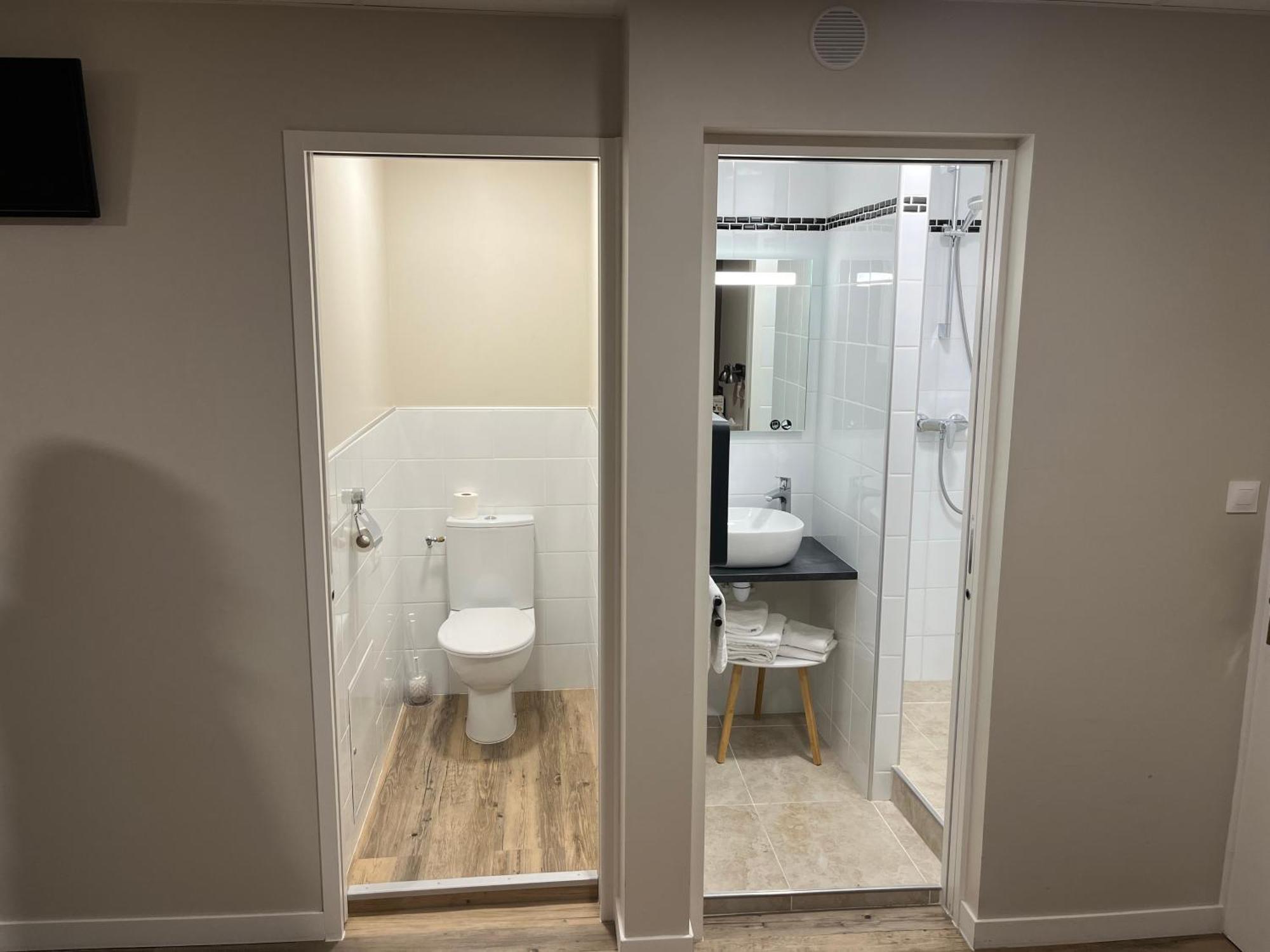 Nouvel Hotel 롱르소니에 외부 사진