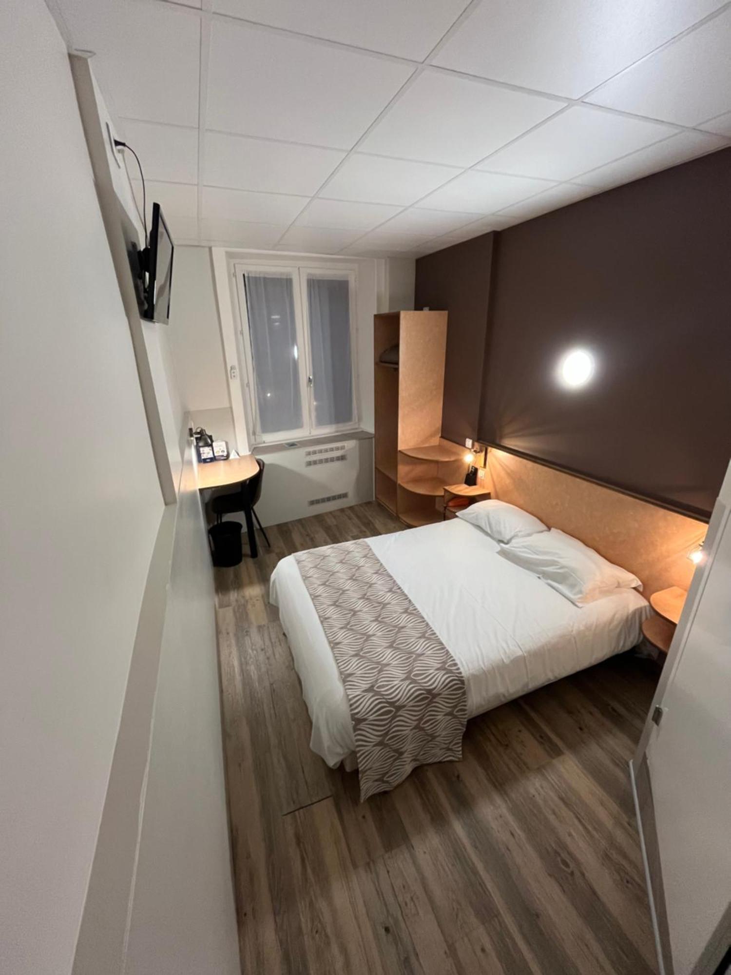 Nouvel Hotel 롱르소니에 외부 사진