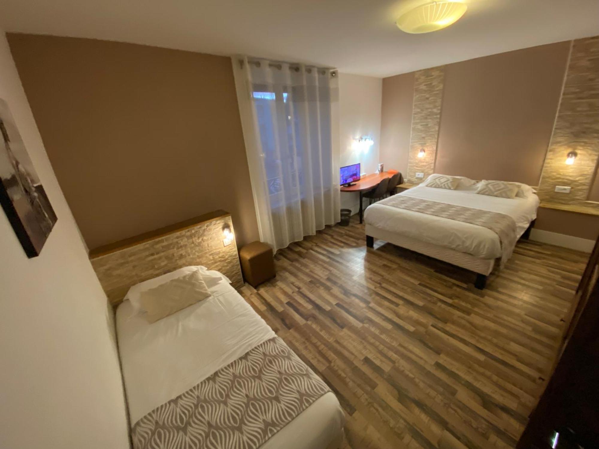 Nouvel Hotel 롱르소니에 외부 사진