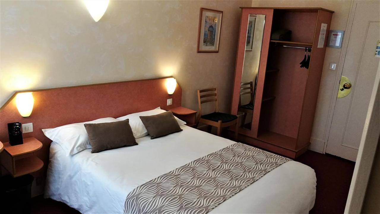 Nouvel Hotel 롱르소니에 외부 사진